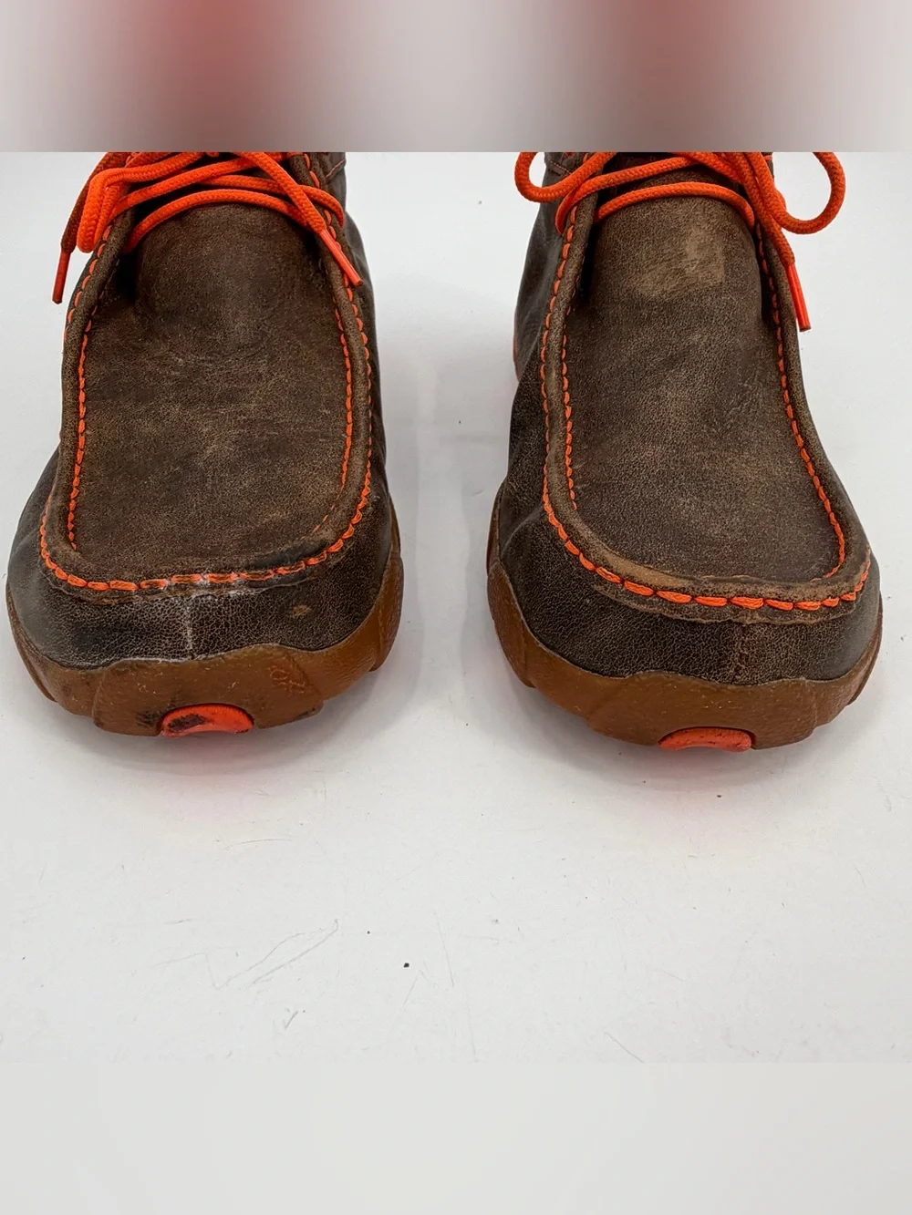 Twisted X Chukka Driving Moc Shoe Men's 9.5 M Brown Leather Orange Laces MDM0019
